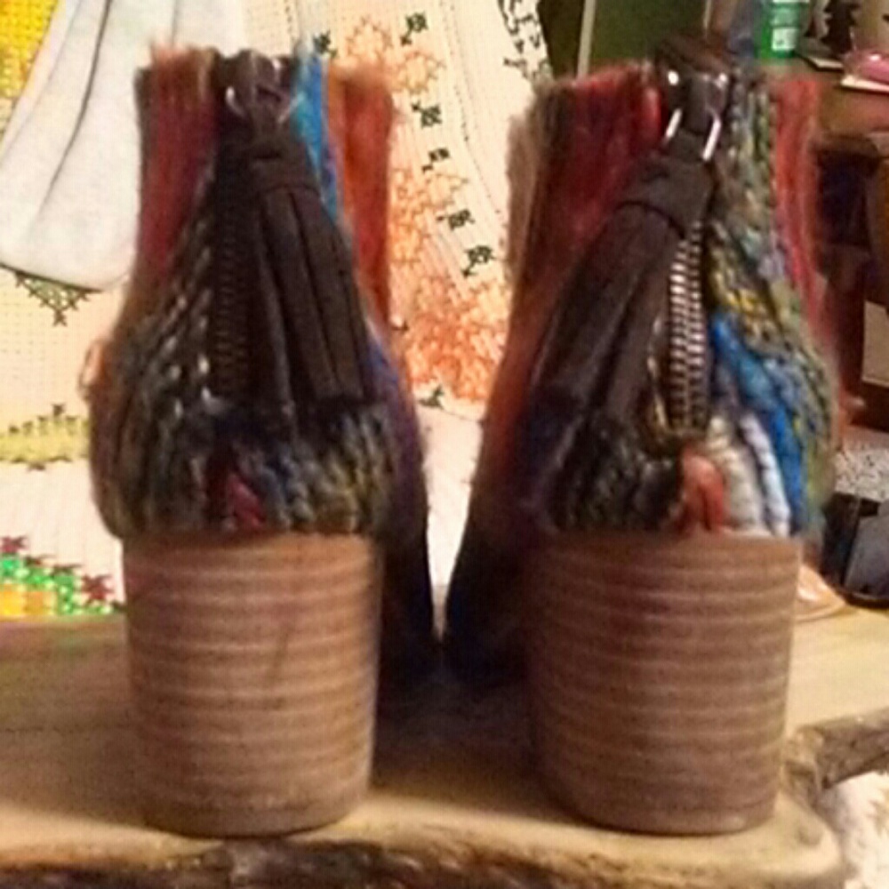 Tom's booties - Picture 2 of 4